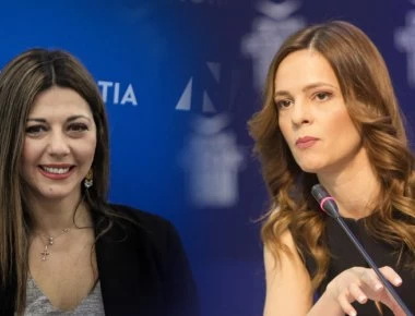 M. Ζαχαράκη στην E. Αχτσιόγλου: «Υιοθετείτε τα τρολς του διαδικτύου»